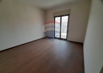 Stanza vuota - Appartamento VIA QUASIMODO
 
9, Camporotondo Etneo - foto 23