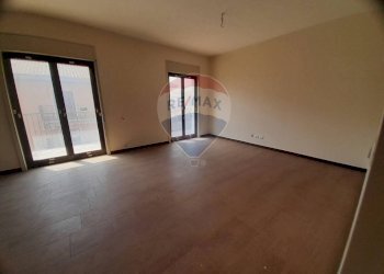 Stanza vuota - Appartamento VIA QUASIMODO
 
9, Camporotondo Etneo - foto 24