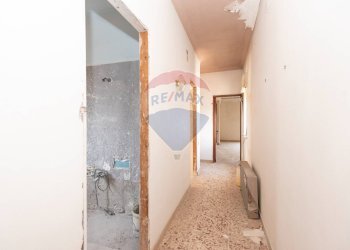 Hall / corridoio - Appartamento VIA ETNEA
 
384, Gravina di Catania - foto 36