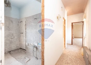 Hall / corridoio - Appartamento VIA ETNEA
 
384, Gravina di Catania - foto 42