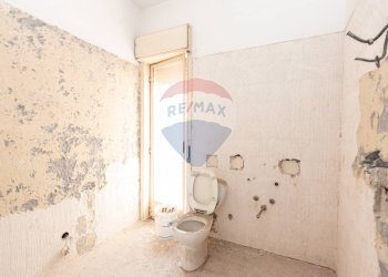 Bagno - Appartamento VIA ETNEA
 
384, Gravina di Catania - foto 50