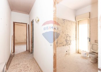 Hall / corridoio - Appartamento VIA ETNEA
 
384, Gravina di Catania - foto 52