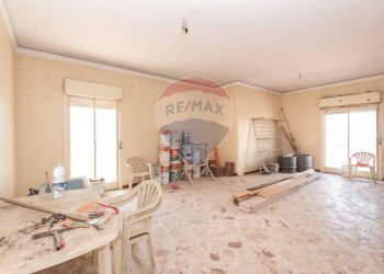 Sala da pranzo - Appartamento VIA ETNEA
 
384, Gravina di Catania - foto 54