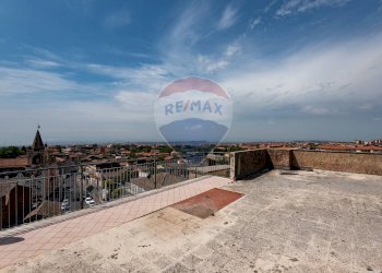 Terrazza - Appartamento VIA ETNEA
 
384, Gravina di Catania - foto 82