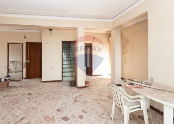 Stanza vuota - Appartamento VIA ETNEA
 
384, Gravina di Catania - foto 92