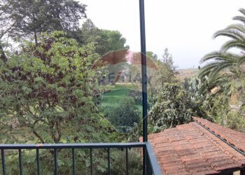 Balcone - Villa VIA OTTAVIA PENNA
32, Caltagirone - foto 42