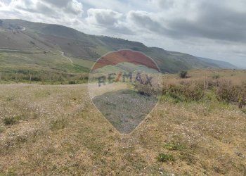 Vista delle montagne - Terreno agricolo CONTRADA SAN MARCO
 
SN, Caltagirone - foto 5