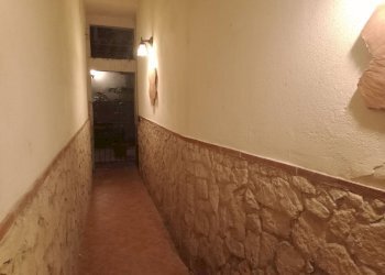 Hall / corridoio - Non-buildable land Via pozzo mulino
 
15, Catania - photo 8