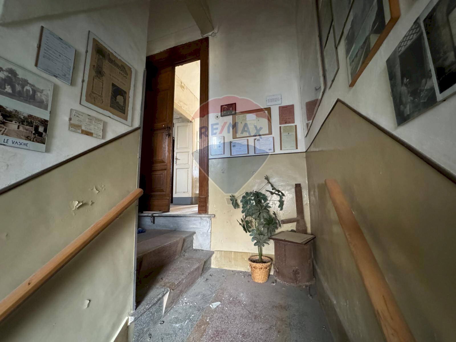 Scale - Apartment VIA CAMPIONE
 
10, Adrano - photo 1