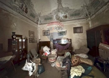 Soggiorno - Casa semi indipendente VIA CAMPIONE
 
10, Adrano - foto 8