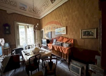 Sala da pranzo - Casa semi indipendente VIA CAMPIONE
 
10, Adrano - foto 5