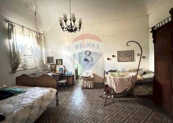 Camera / camera da letto - Casa semi indipendente VIA CAMPIONE
 
10, Adrano - foto 2