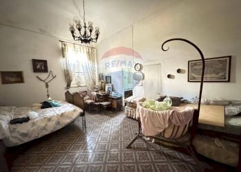 Soggiorno - Casa semi indipendente VIA CAMPIONE
 
10, Adrano - foto 3