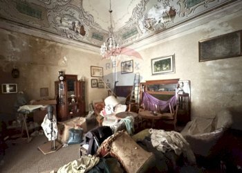 Soggiorno - Casa semi indipendente VIA CAMPIONE
 
10, Adrano - foto 6