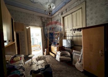 Soggiorno - Casa semi indipendente VIA CAMPIONE
 
10, Adrano - foto 15