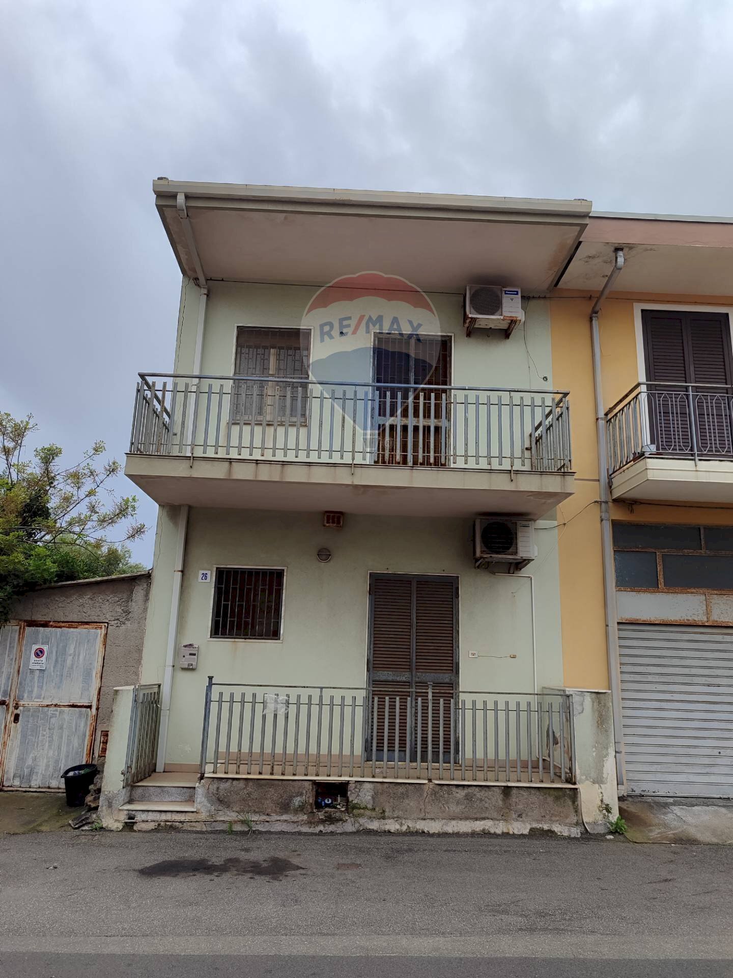 Edificio all\'aperto - Villa via Ribera
 
26, Acireale - foto 2