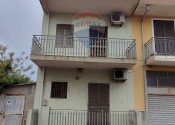 Edificio all\'aperto - Villa via Ribera
 
26, Acireale - foto 2