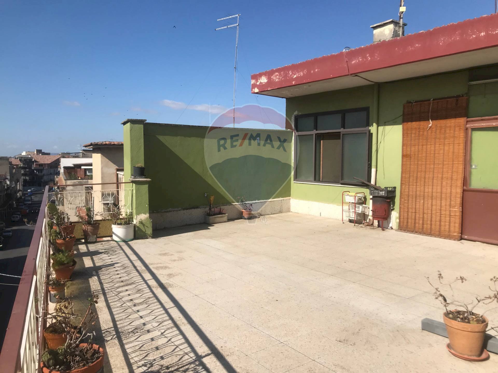 Terrazza - Three-room apartment via Della Regione
 
55, Adrano - photo 2