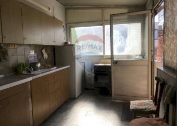 Cucina - Trilocale via Della Regione
 
55, Adrano - foto 5