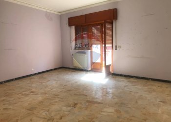 Stanza vuota - Trilocale via Della Regione
 
55, Adrano - foto 10