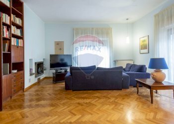 Soggiorno - Villa Via Napoli
 
2, Nicolosi - foto 4