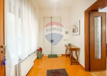 Hall / corridoio - Villa Via Napoli
 
2, Nicolosi - foto 15