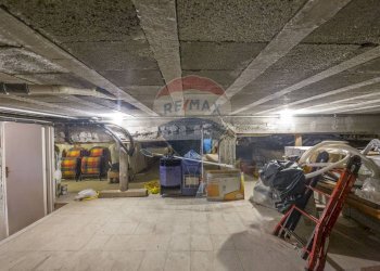 Dispensa di stoccaggio - Villa Via Napoli
 
2, Nicolosi - foto 35