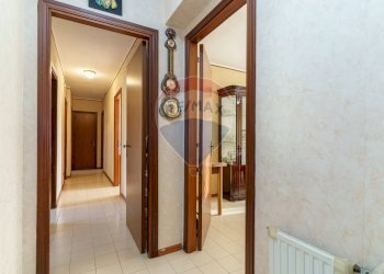 Hall / corridoio - Appartamento Viale dei Platani
 
79, Paterno - foto 4