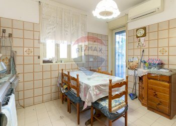 Cucina - Appartamento Viale dei Platani
 
79, Paterno - foto 36