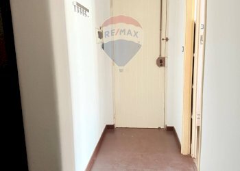 Hall / corridoio - Trilocale Via Gravina
 
30, Giarre - foto 5