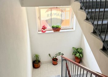 Scale - Trilocale Via Gravina
 
30, Giarre - foto 15