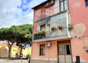 Edificio all\'aperto - Trilocale Via Gravina
 
30, Giarre - foto 18