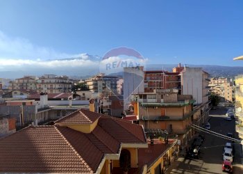 Edificio all\'aperto - Appartamento Corso Lombardia
 
46, Giarre - foto 1