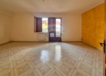 Stanza vuota - Appartamento Località briga marina
 
76, Messina - foto 6