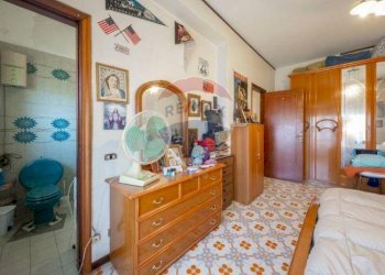 Camera / camera da letto - Villa Via San Paolo
 
14/C, Tremestieri Etneo - foto 26