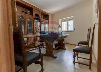 Sala da pranzo - Appartamento VIA DELLE FORNACI
 
13, Giardini-Naxos - foto 7