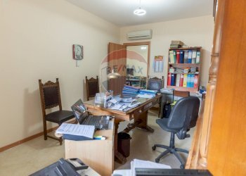 Ufficio - Appartamento VIA DELLE FORNACI
 
13, Giardini-Naxos - foto 9