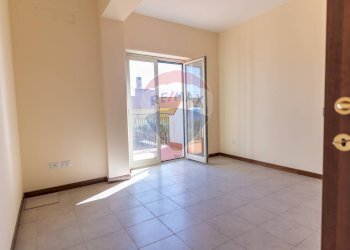 Stanza vuota - Appartamento via delle Fornaci
 
13, Giardini-Naxos - foto 16