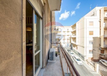 Balcone - Appartamento Via Centuripe
 
1, Catania - foto 22