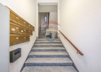Ricezione / Lobby - Appartamento Via Centuripe
 
1, Catania - foto 23