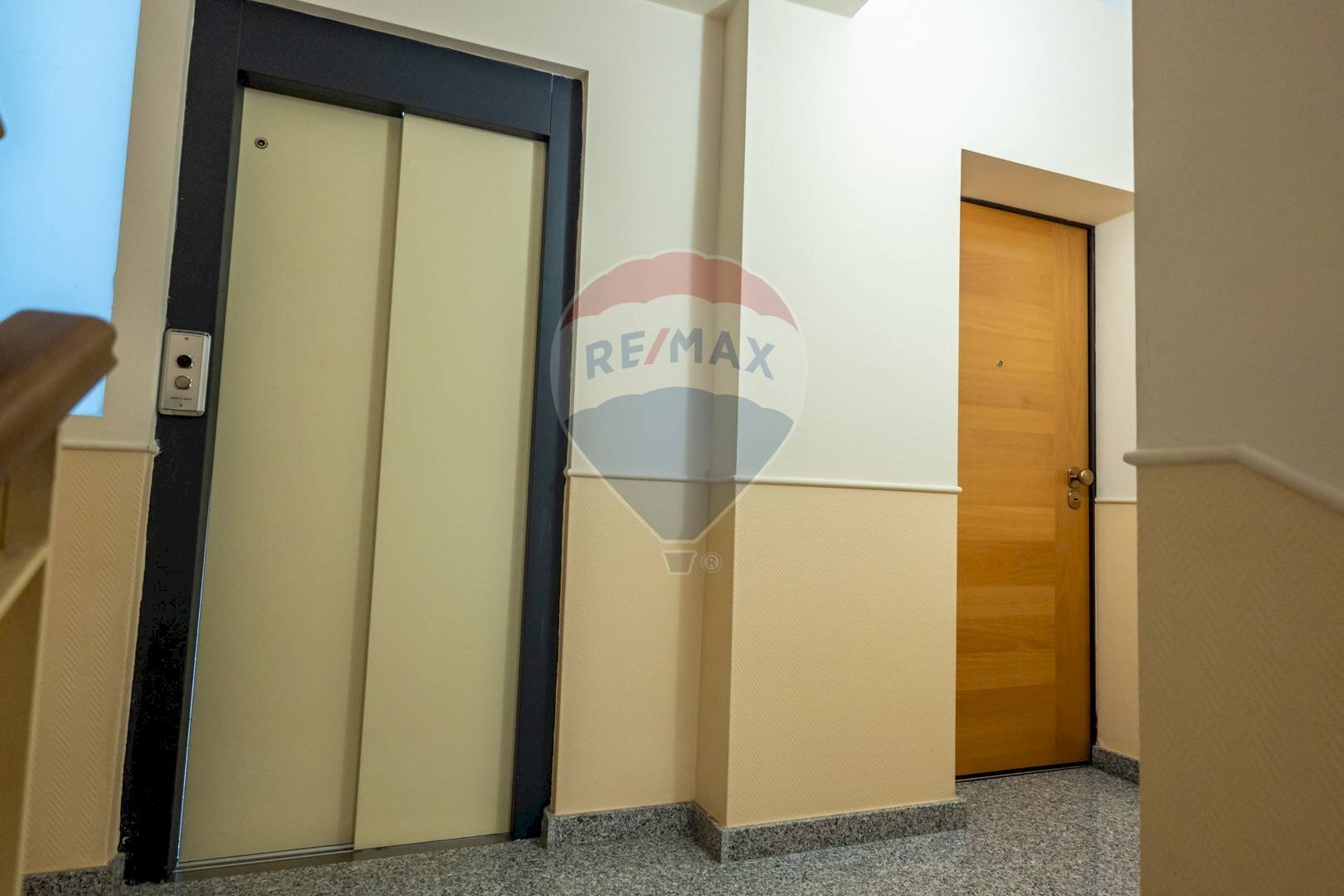 Hall / corridoio - Appartamento via Delle Fornaci
 
13, Giardini-Naxos - foto 3