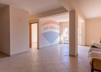 Soggiorno - Appartamento via Delle Fornaci
 
13, Giardini-Naxos - foto 12