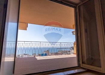 Balcone - Appartamento via delle fornaci
 
13, Giardini-Naxos - foto 1