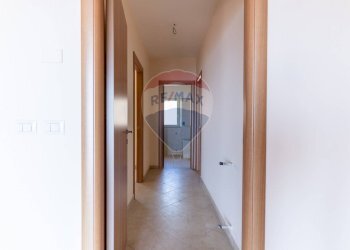 Hall / corridoio - Appartamento via delle fornaci
 
13, Giardini-Naxos - foto 8