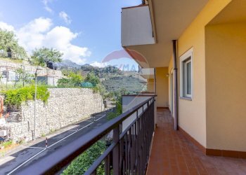 Balcone - Appartamento via delle fornaci
 
13, Giardini-Naxos - foto 15