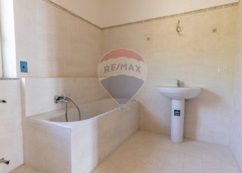Bagno - Appartamento via delle fornaci
 
13, Giardini-Naxos - foto 19