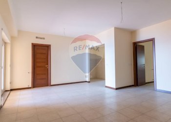 Stanza vuota - Appartamento via Delle Formaci
 
13, Giardini-Naxos - foto 8