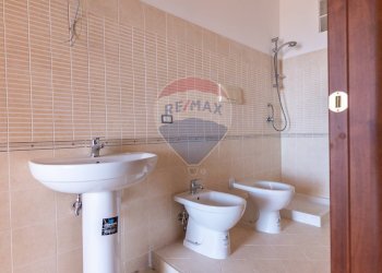 Bagno - Appartamento via Delle Formaci
 
13, Giardini-Naxos - foto 11