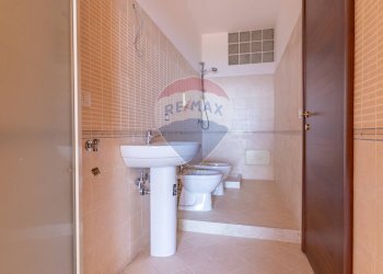 Bagno - Appartamento via Delle Formaci
 
13, Giardini-Naxos - foto 12