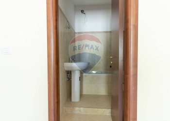 Bagno - Appartamento via Delle Formaci
 
13, Giardini-Naxos - foto 21